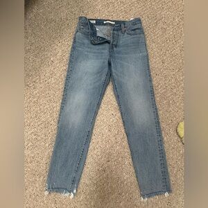 Levi’s wedgie straight leg